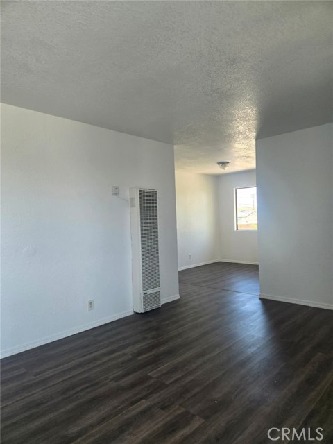 Detail Gallery Image 8 of 12 For 15879 Edwin St, Mojave,  CA 93501 - – Beds | – Baths