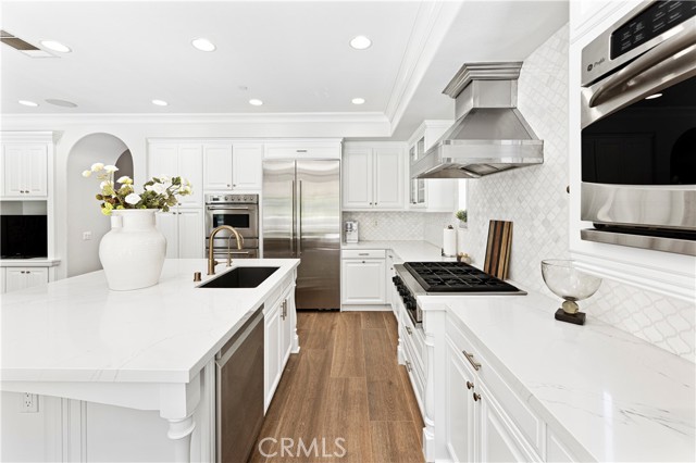 Detail Gallery Image 27 of 60 For 54 Valley Terrace, Irvine,  CA 92603 - 5 Beds | 4/1 Baths