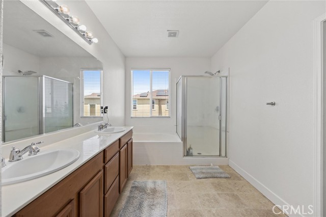 Detail Gallery Image 26 of 48 For 141 Pine St, Chowchilla,  CA 93610 - 5 Beds | 2/1 Baths