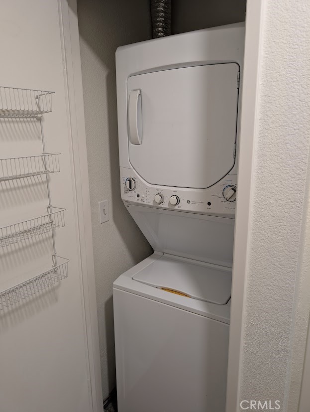 24153 Del Monte Drive, Valencia CA: https://media.crmls.org/medias/d2d06001-f61d-4d4e-9196-b6f1f617d72f.jpg