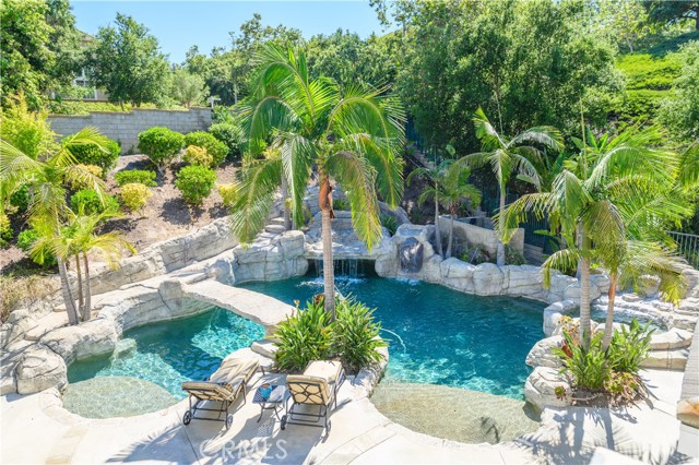 Detail Gallery Image 2 of 61 For 21 Bent Oak, Coto de Caza,  CA 92679 - 5 Beds | 4/1 Baths