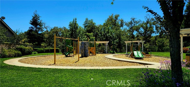 Detail Gallery Image 18 of 19 For 201 Coastal Ln., Waterford,  CA 95386 - 5 Beds | 3/1 Baths