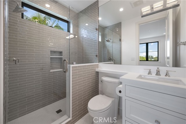 1212 Magnolia Avenue, Manhattan Beach, California 90266, 5 Bedrooms Bedrooms, 0 ,5 BathroomsBathrooms,Residential,For Sale,Magnolia,0,SB26127683