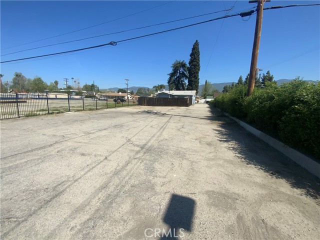 214 W Highland Avenue, San Bernardino, California 92405, ,Commercial Lease,For Rent,214 W Highland Avenue,CRIV25079036