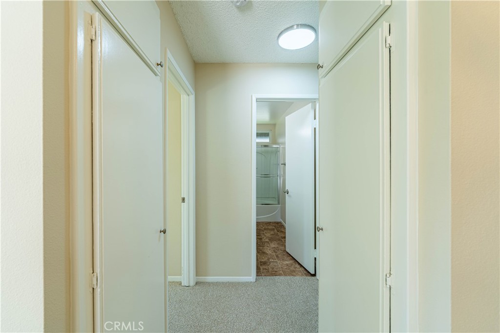 https://media.crmls.org/medias/d2d23a13-dd33-4b8d-adb6-18582079c743.jpg?preset=X-Large
