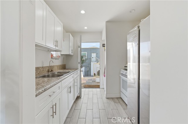 Image 22 of 28 For 8317 Whittier