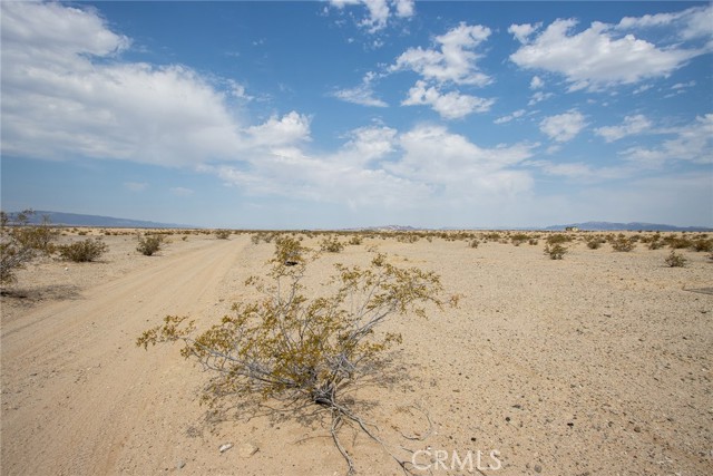 Detail Gallery Image 15 of 18 For 2000 Mesa Dr, Twentynine Palms,  CA 92277 - – Beds | – Baths