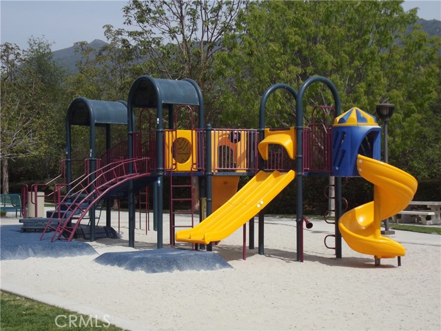 21672 High Country Drive, Rancho Santa Margarita CA: https://media.crmls.org/medias/d2d3cd56-fb12-4253-8aa0-5c8bd34b5183.jpg