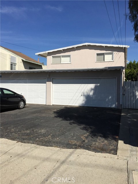 2215 Mathews Avenue, Redondo Beach, California 90278, ,Residential Income,Sold,Mathews,SB17047516