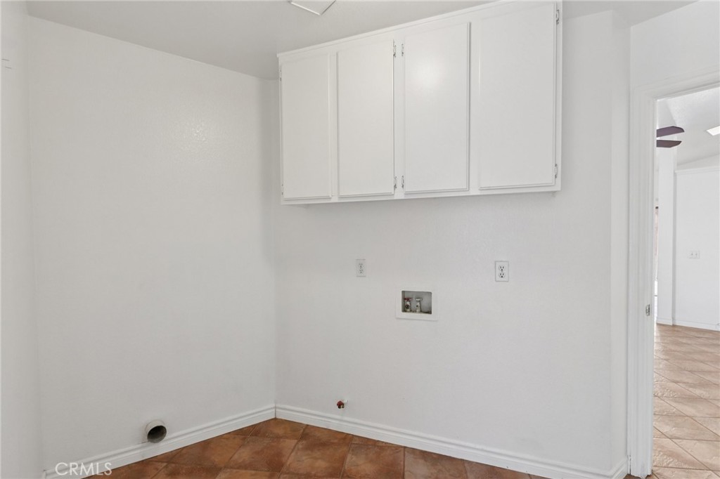 MLS #OC25190480 image #17