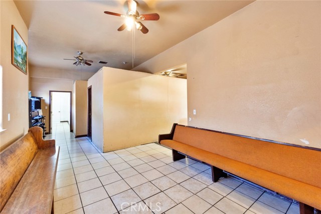 900 Sonora Street, Madera CA: https://media.crmls.org/medias/d2d4b073-6063-42f7-a47d-2086fe44ebe5.jpg