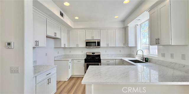 Detail Gallery Image 13 of 26 For 6847 Cosmos St, Chino,  CA 91710 - 3 Beds | 2/1 Baths