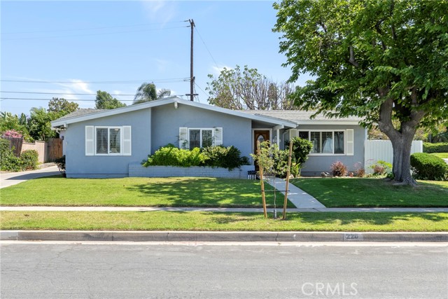 228 W OLD MILL, Corona CA: https://media.crmls.org/medias/d2d62cb5-8f0c-4f20-92dd-a6e79a306129.jpg
