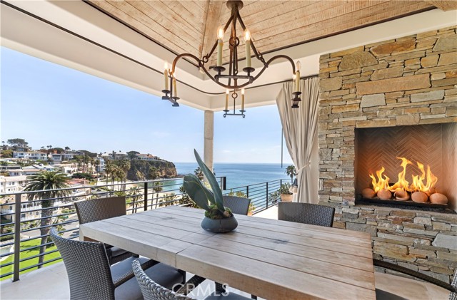 86 Emerald Bay, Laguna Beach CA: https://media.crmls.org/medias/d2d70f4f-1686-41ee-8fe5-07ae49cd1d34.jpg