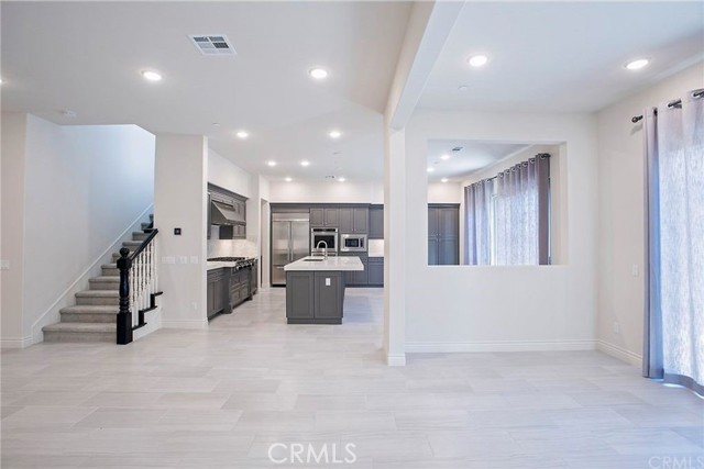 221 Geyser, Irvine CA: https://media.crmls.org/medias/d2d895b9-8169-47f1-8d4f-feac3c8b436e.jpg