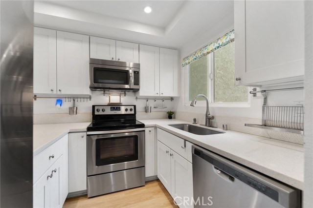 Detail Gallery Image 9 of 31 For 23341 La Glorieta #B,  Mission Viejo,  CA 92691 - 2 Beds | 1 Baths