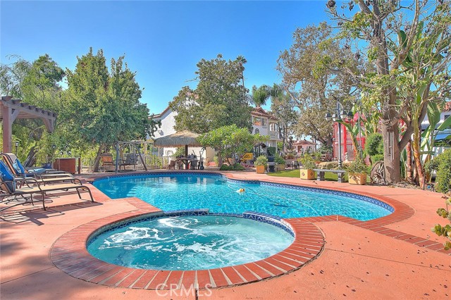 Detail Gallery Image 4 of 60 For 145 S Vista Grande, a,  Anaheim Hills,  CA 92807 - 3 Beds | 2 Baths