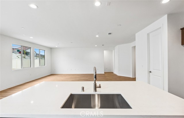 Detail Gallery Image 9 of 26 For 4180 Larchwood Ln, Lake Elsinore,  CA 92530 - 3 Beds | 2 Baths