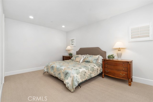 4762 Oceanridge Drive, Huntington Beach CA: https://media.crmls.org/medias/d2dbc049-1111-4551-9321-b4e4072075e9.jpg