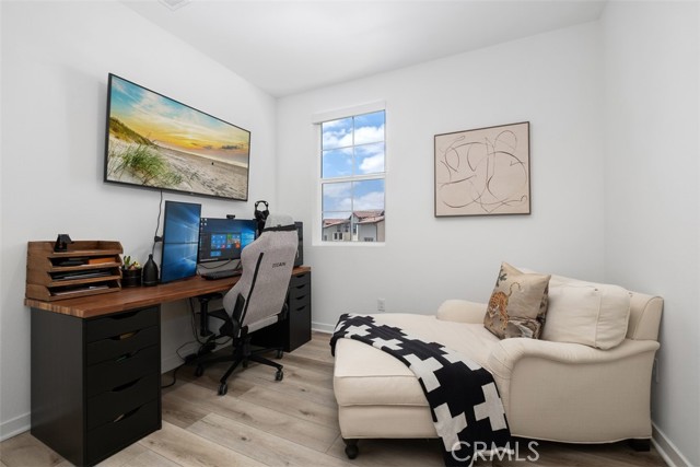 Image 27 of 51 For 242 Niebla Ln