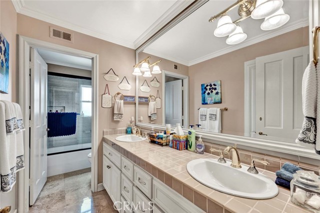 Detail Gallery Image 36 of 75 For 10302 Broadview Pl, North Tustin,  CA 92705 - 5 Beds | 4/1 Baths