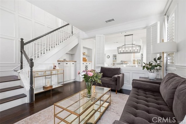 Detail Gallery Image 2 of 10 For 37 Wellington, Aliso Viejo,  CA 92656 - 3 Beds | 2/1 Baths