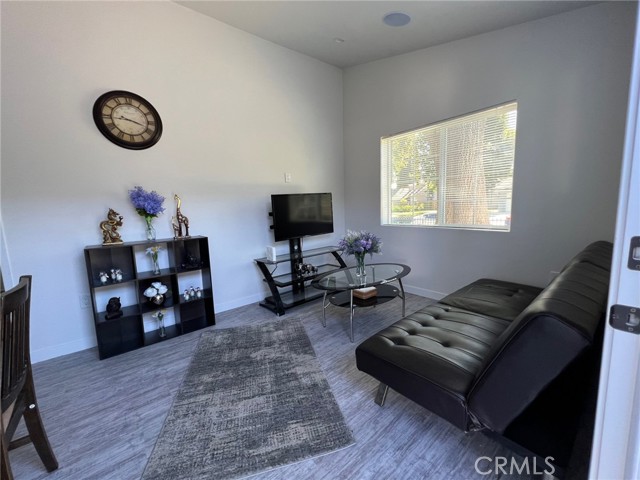 6919 Lena, West Hills CA: https://media.crmls.org/medias/d2de4d3f-d310-4124-acec-8f9db0fd474e.jpg