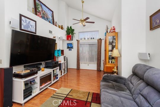 43025 Corte Salamanca, Temecula CA: https://media.crmls.org/medias/d2de8f6b-3194-4748-b125-28f70a4065f5.jpg