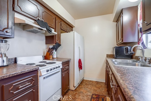 Detail Gallery Image 15 of 30 For 335 Cedar Ave #308,  Long Beach,  CA 90802 - 2 Beds | 1/1 Baths