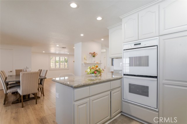 Detail Gallery Image 15 of 39 For 22459 Guadilamar Dr, Saugus,  CA 91350 - 3 Beds | 2 Baths