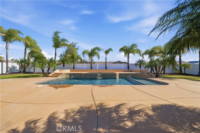 Detail Gallery Image 8 of 43 For 41732 Mesquite Ln, Murrieta,  CA 92562 - 4 Beds | 2/1 Baths