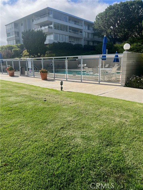 Detail Gallery Image 2 of 19 For 32653 Seagate Dr #B,  Rancho Palos Verdes,  CA 90275 - 2 Beds | 2 Baths