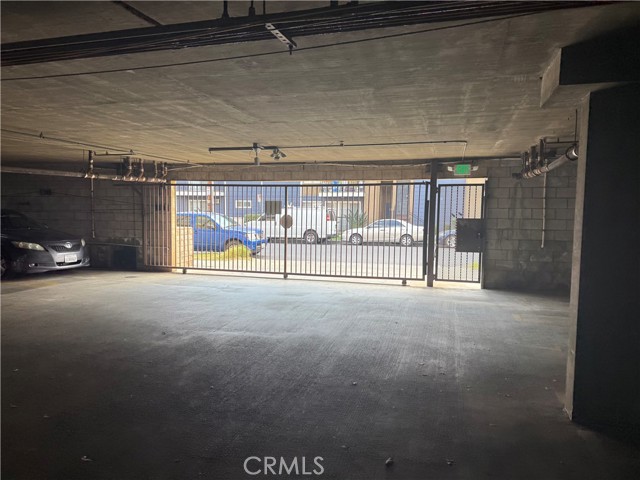 Detail Gallery Image 22 of 25 For 7305 Milwood Ave #7,  Canoga Park,  CA 91303 - 2 Beds | 1 Baths
