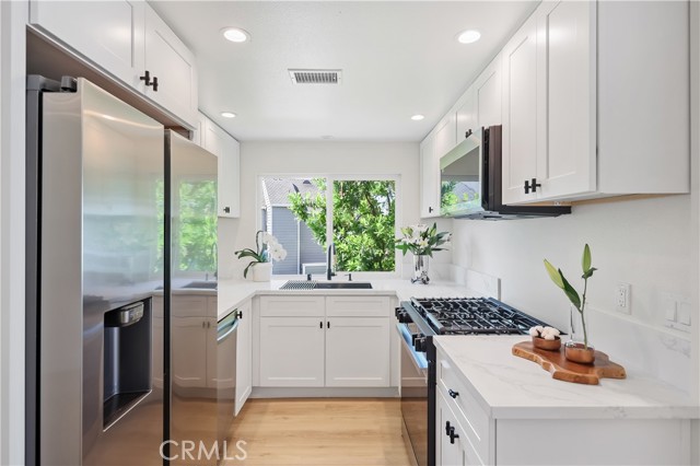 309 Deerfield, Irvine CA: https://media.crmls.org/medias/d2e03923-5712-44dc-ba23-4ac631699702.jpg
