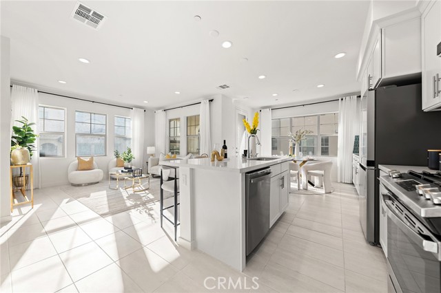 Detail Gallery Image 10 of 39 For 200 Winterbrook, Lake Forest,  CA 92610 - 2 Beds | 2/1 Baths