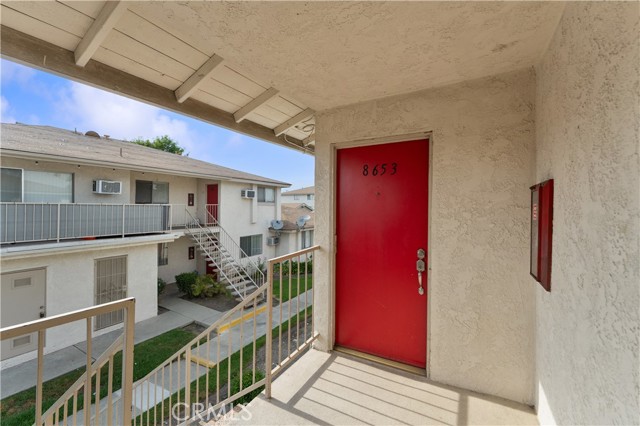8653 Calle Del Prado, Rancho Cucamonga CA: https://media.crmls.org/medias/d2e17ccc-8a91-4280-b93d-ade00d074dac.jpg