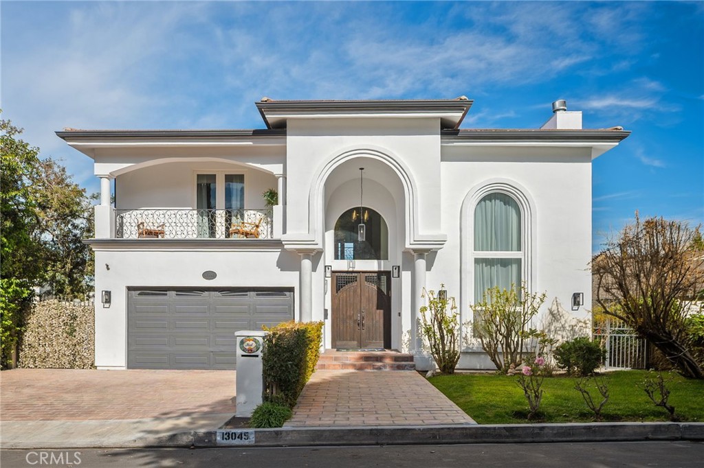 13045 Greenleaf Street