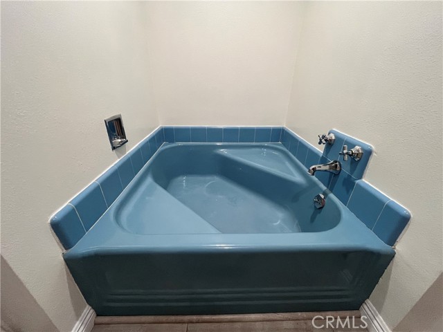 1124 N San Gabriel Avenue, Azusa CA: https://media.crmls.org/medias/d2e1febb-c2de-4462-a44b-f12249f69322.jpg