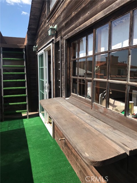 220 42nd Street, Manhattan Beach, California 90266, 3 Bedrooms Bedrooms, ,1 BathroomBathrooms,Residential,Sold,42nd,SB22084240