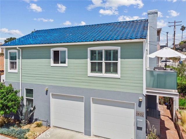 1802 Hillcrest Drive, Hermosa Beach, California 90254, 3 Bedrooms Bedrooms, ,2 BathroomsBathrooms,Residential,Sold,Hillcrest,SB23136288