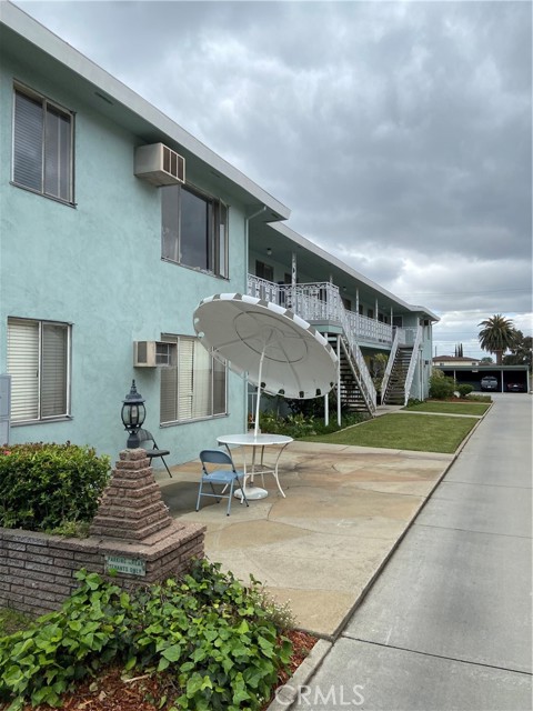 Front Image Thumbnail for CRIV25249949