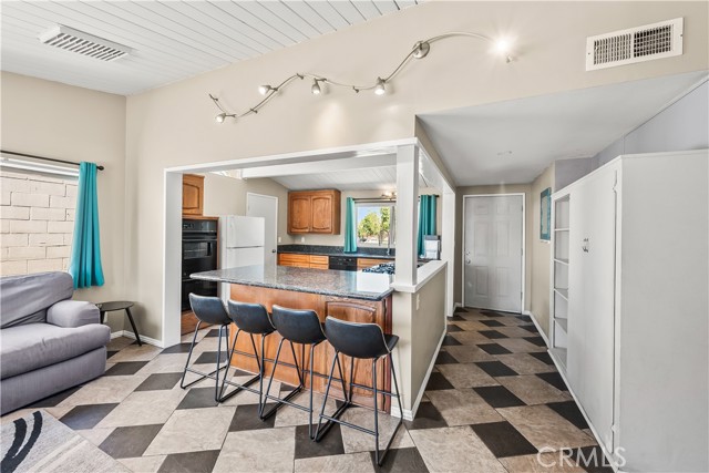 Detail Gallery Image 5 of 41 For 13540 Wilfrey Ave, La Mirada,  CA 90638 - 4 Beds | 2 Baths