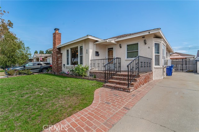 Detail Gallery Image 2 of 49 For 5938 Centralia St, Lakewood,  CA 90713 - 3 Beds | 2 Baths