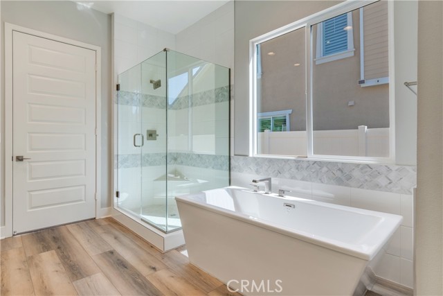 Detail Gallery Image 18 of 31 For 6532 Canyon Oaks Dr, Simi Valley,  CA 93063 - 4 Beds | 3/1 Baths