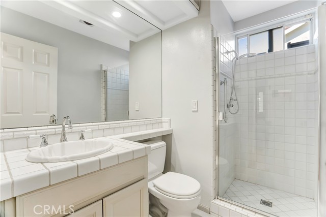 Detail Gallery Image 16 of 47 For 6716 Faust, West Hills,  CA 91307 - 5 Beds | 3 Baths