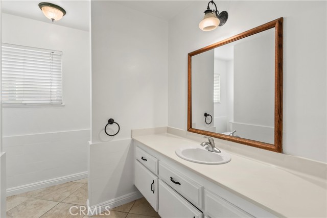 Detail Gallery Image 35 of 55 For 17432 Winemast St, Fountain Valley,  CA 92708 - 4 Beds | 3 Baths