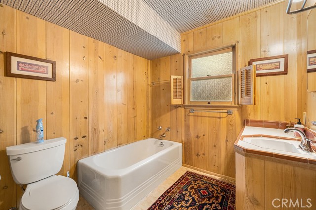 Detail Gallery Image 16 of 53 For 244 John Muir, Lake Arrowhead,  CA 92352 - 5 Beds | 3/1 Baths