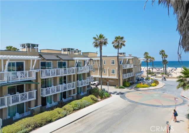 1300 The Strand, Hermosa Beach, California 90254, 1 Bedroom Bedrooms, ,1 BathroomBathrooms,Residential,Sold,The Strand,SB24129723