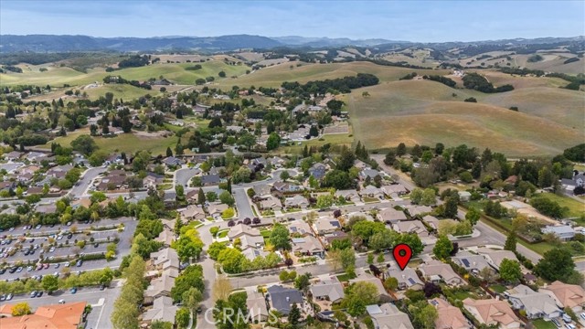 35 Aurora Way, Templeton CA: https://media.crmls.org/medias/d2e7bb7a-7b05-4c50-88bd-07b25bdf92f7.jpg