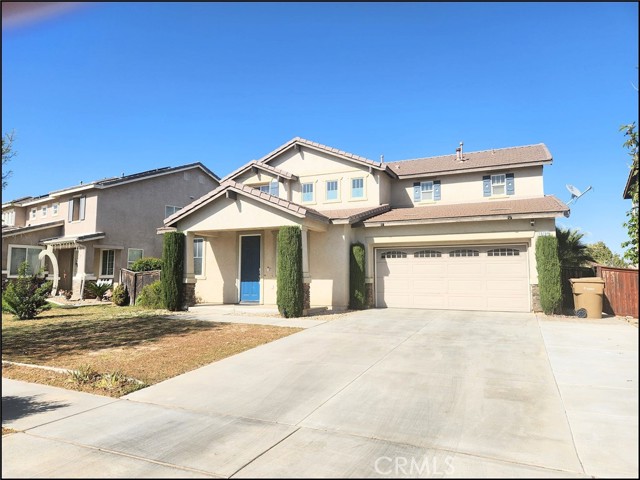 Detail Gallery Image 1 of 27 For 13788 Coolidge Way, Oak Hills,  CA 92344 - 8 Beds | 4 Baths